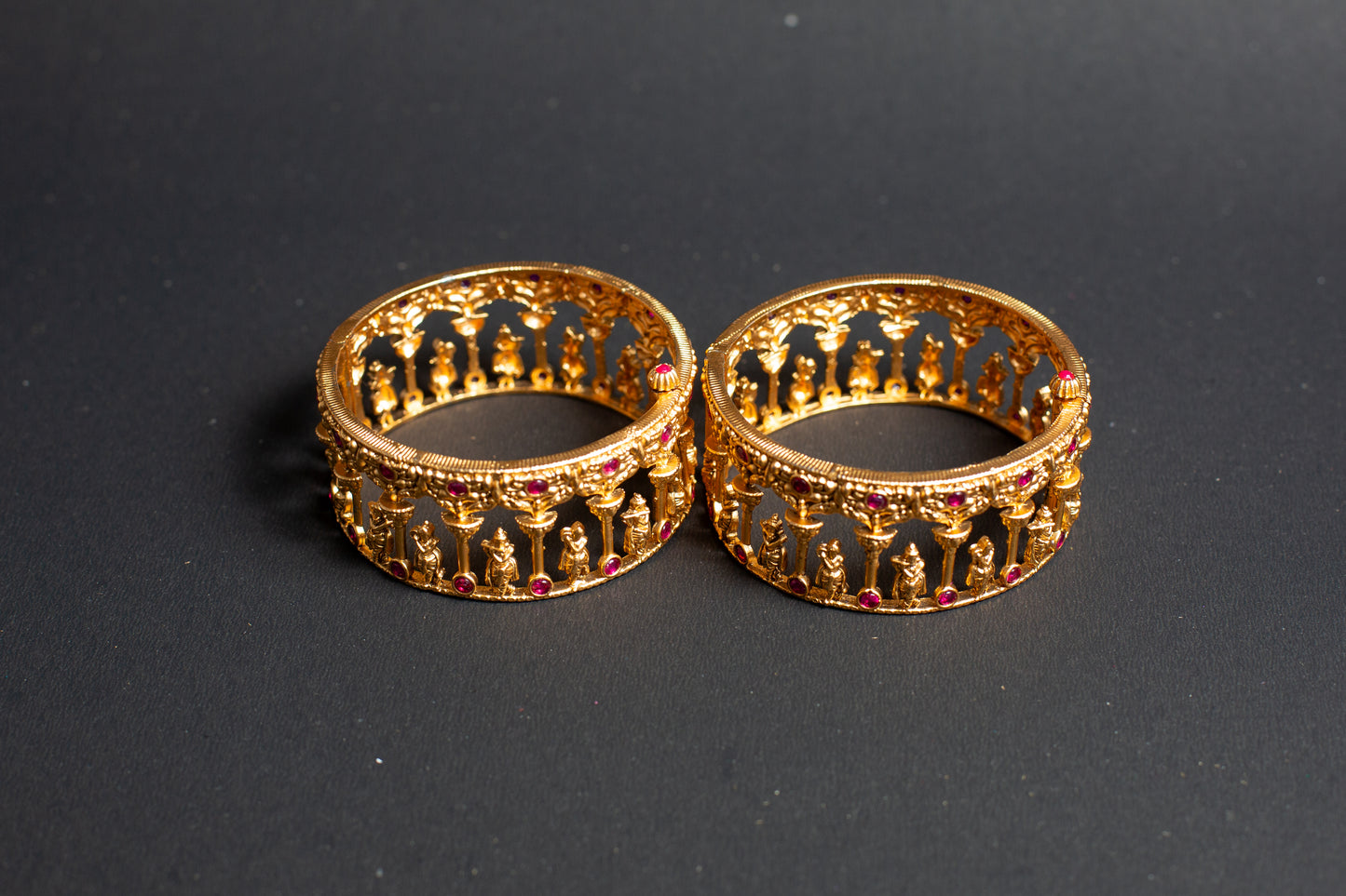 Minakari Krishna Bangle – Traditional Enamel Work | Bole Chudiyan