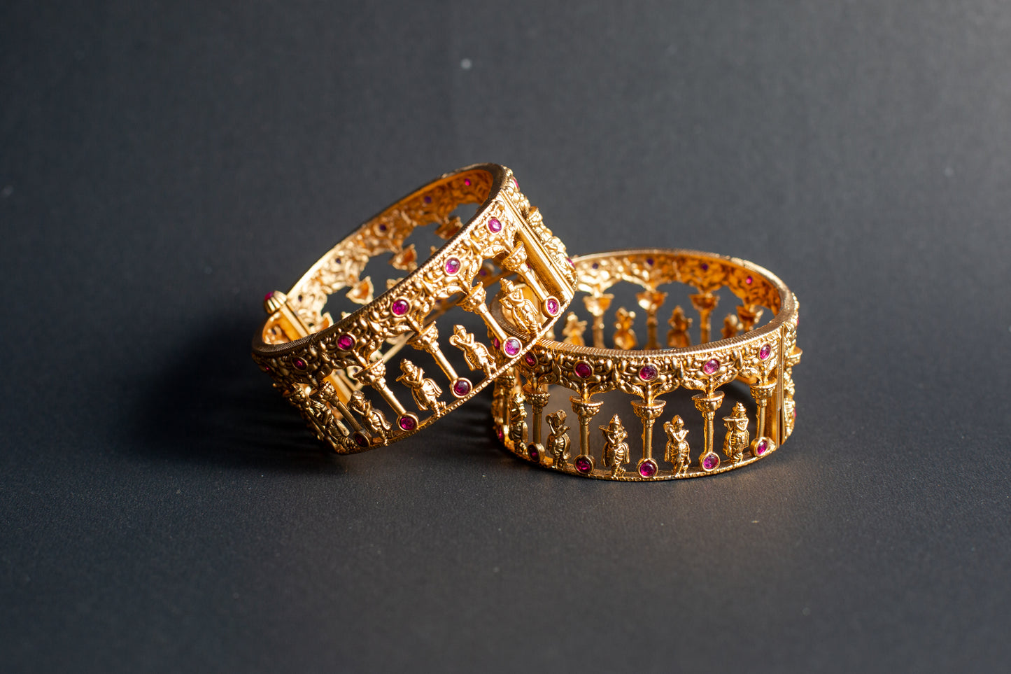 Minakari Krishna Bangle – Traditional Enamel Work | Bole Chudiyan