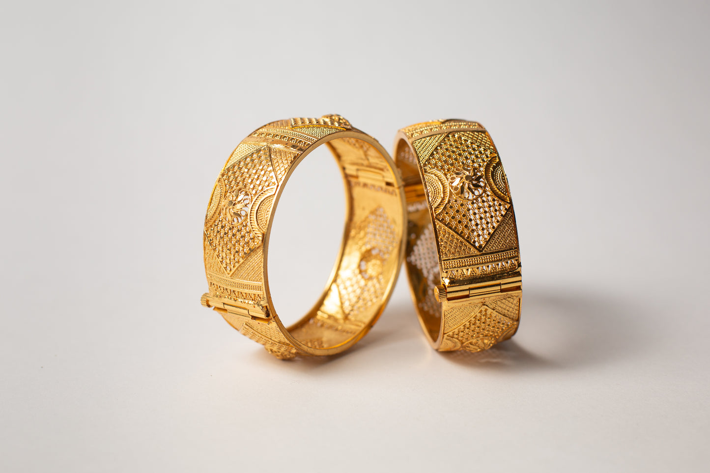 Jaalidaar Gold Plated Bangles