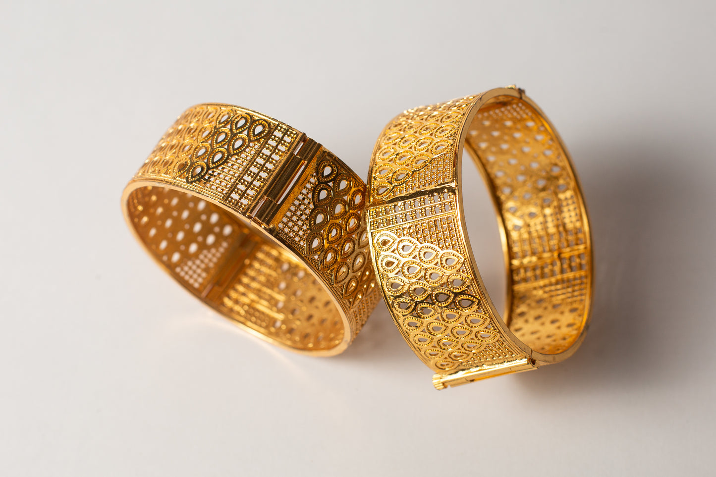 Dew Drop Gold Plated Bangles